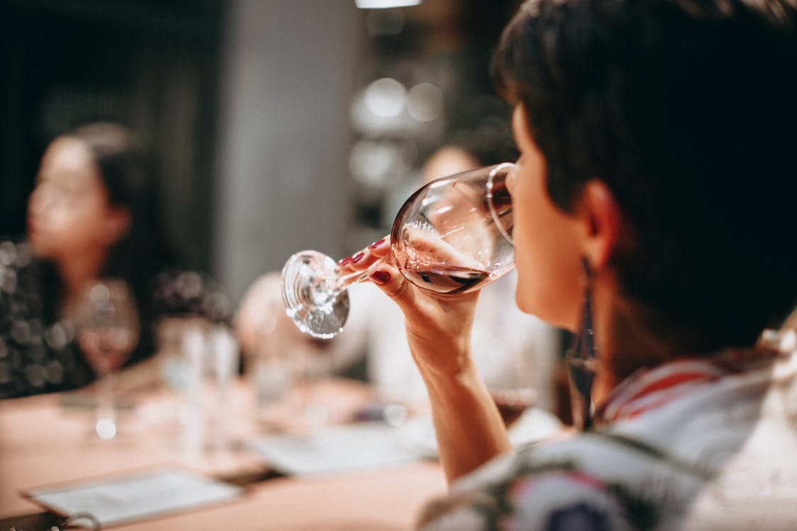 5 Tips on How To Taste Wine Properly