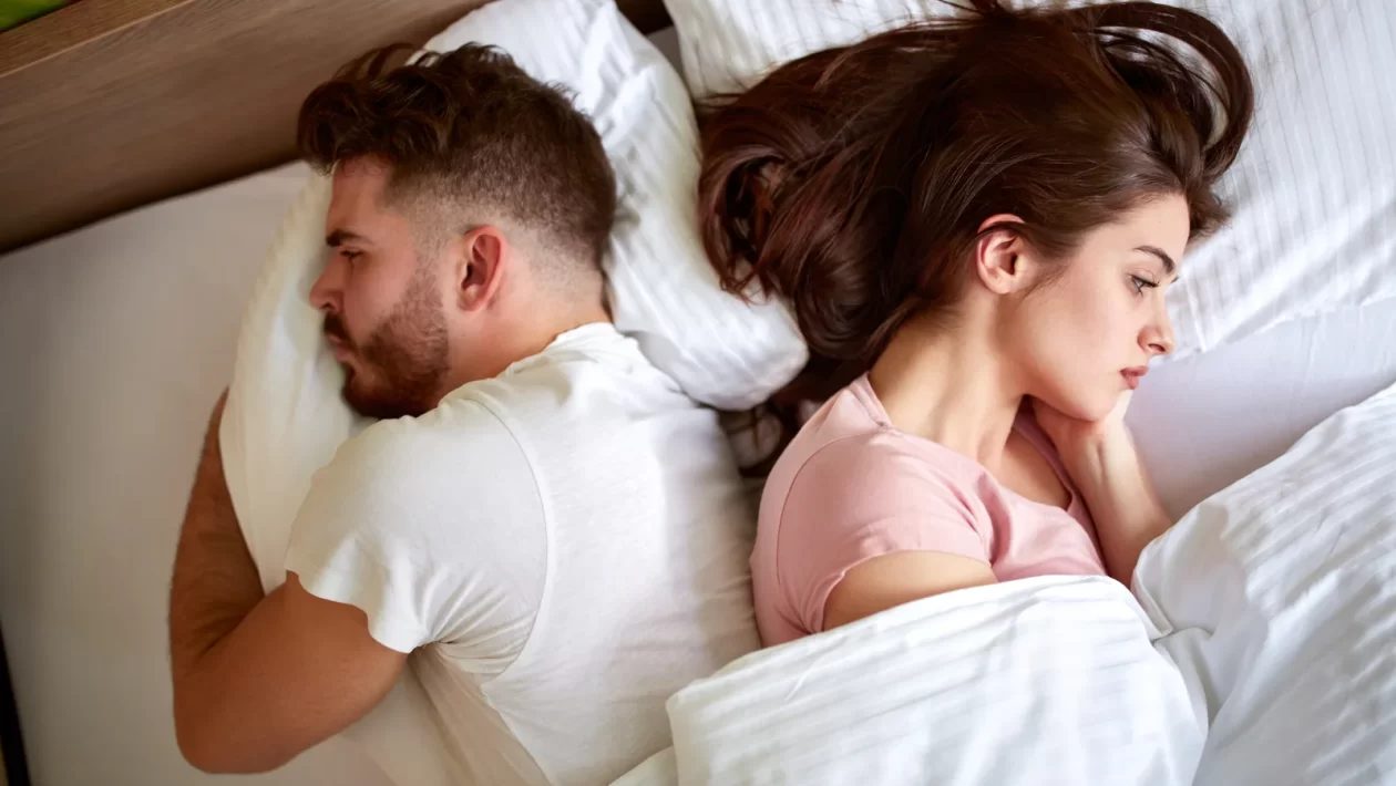 10 Physical Signs He Just Slept With Someone Else